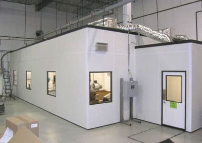 Modular Cleanroom with Gowning Room