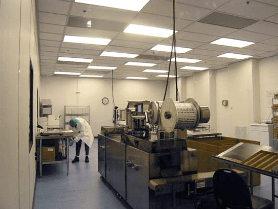 Cleanroom Enclosing Production Machinery